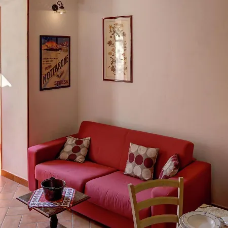 Only 10 Metres From The Shores Of Lake Maggiore * Στρέσα