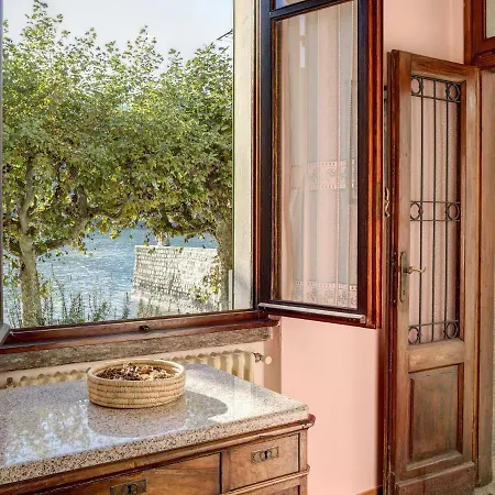 Σπίτι διακοπών Only 10 Metres From The Shores Of Lake Maggiore