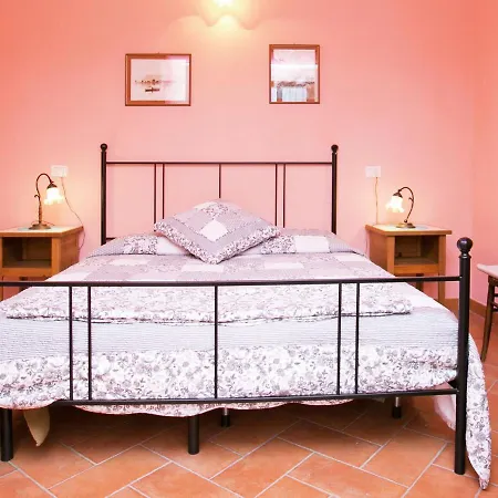 Only 10 Metres From The Shores Of Lake Maggiore Στρέσα
